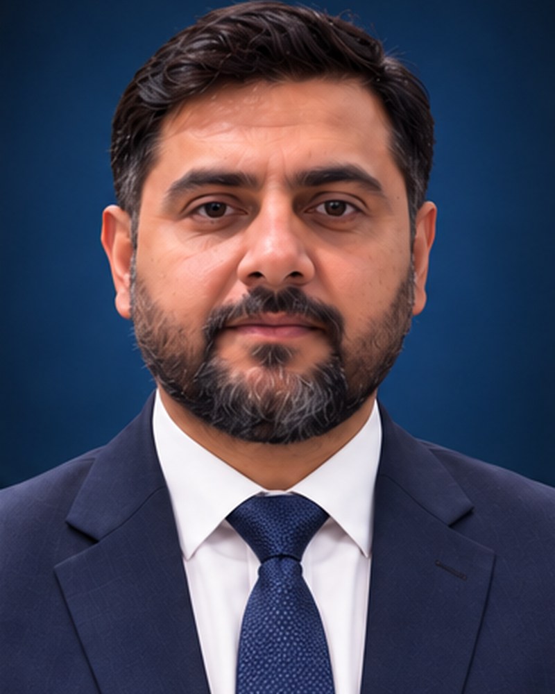 Naseeb Shinwari, Accountant
